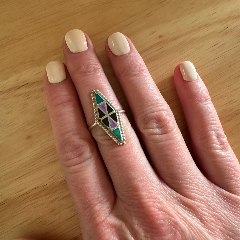 Geometric Silver Ring with Purple and Green inlay accents - Picture 5 of 14